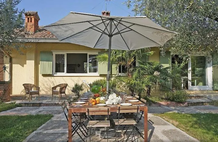 Villa Sweet Flower - With Private Pool And Garden Manerba del Garda